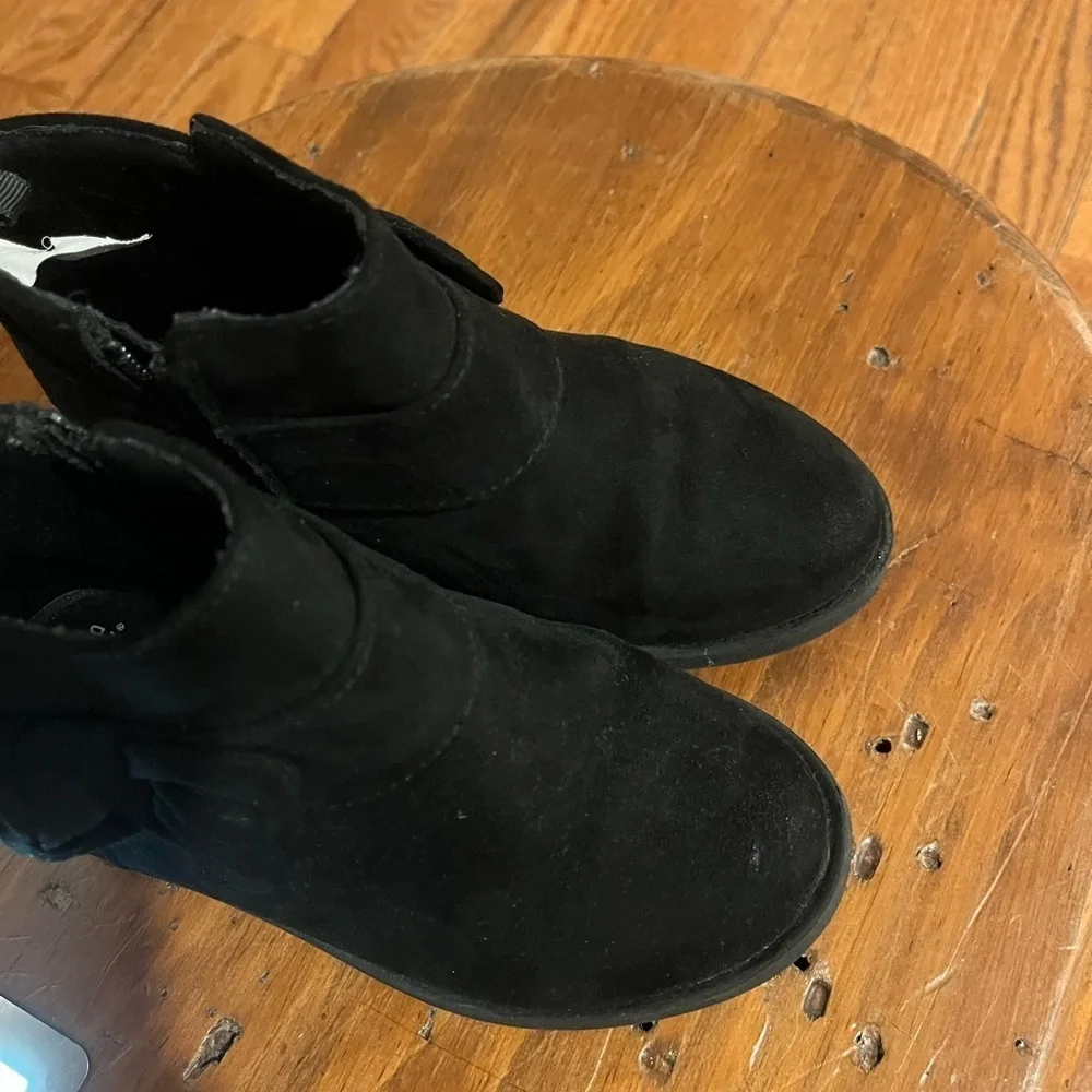 Gymboree size 10 black boots
